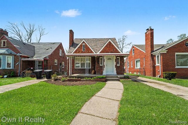 18429 Strathmoor Street, Detroit, MI 48235