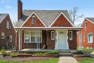 18429 Strathmoor Street, Detroit, MI 48235