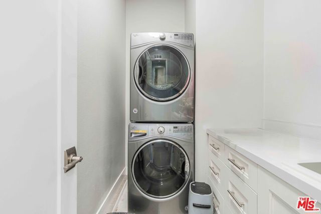 12646 W Seacoast Place, Los Angeles, CA 90094