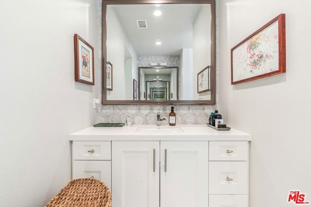 12646 W Seacoast Place, Los Angeles, CA 90094