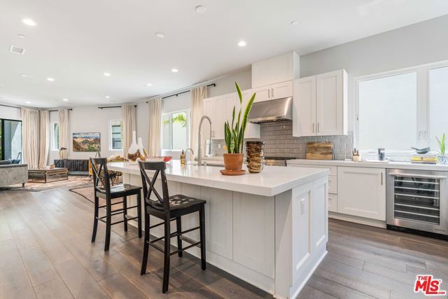 12646 W Seacoast Place, Los Angeles, CA 90094