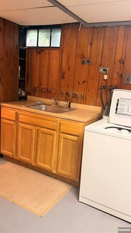103 6th Street, Wood Ridge, NJ 07075