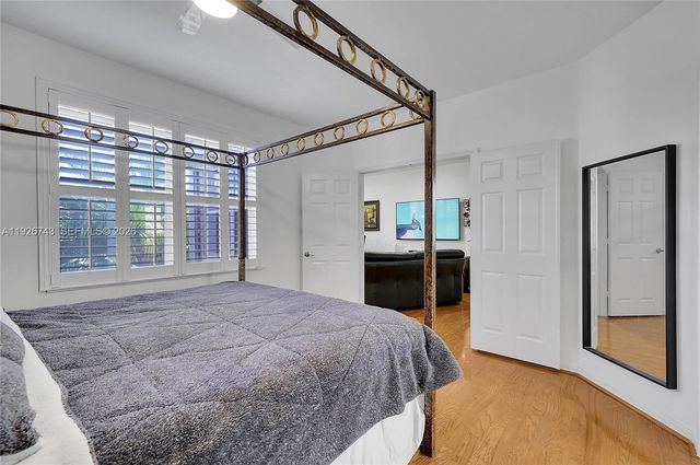 1135 Satinleaf Street, Hollywood, FL 33019