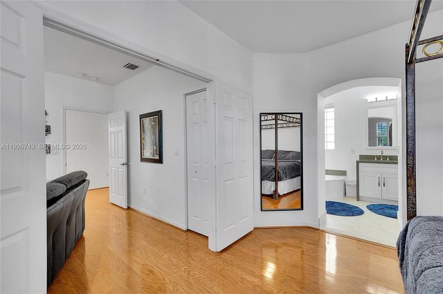 1135 Satinleaf Street, Hollywood, FL 33019