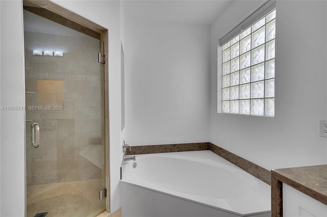 1135 Satinleaf Street, Hollywood, FL 33019