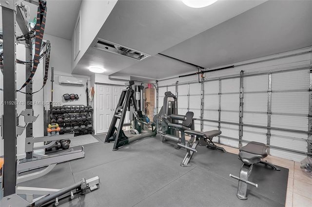 1135 Satinleaf Street, Hollywood, FL 33019