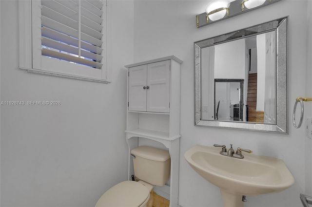 1135 Satinleaf Street, Hollywood, FL 33019