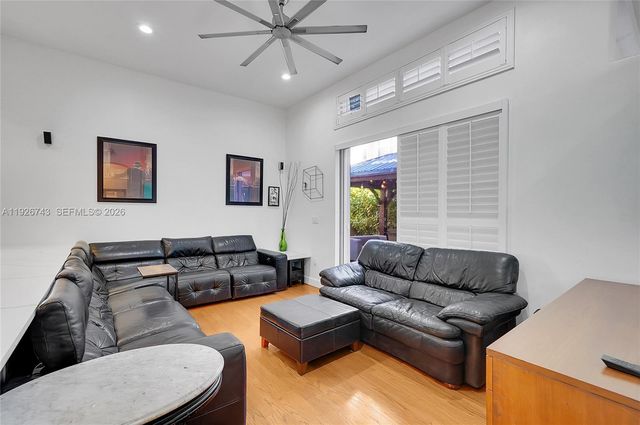 1135 Satinleaf Street, Hollywood, FL 33019