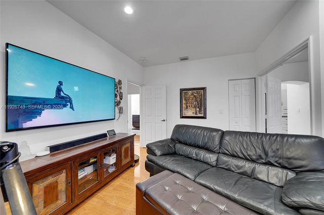 1135 Satinleaf Street, Hollywood, FL 33019