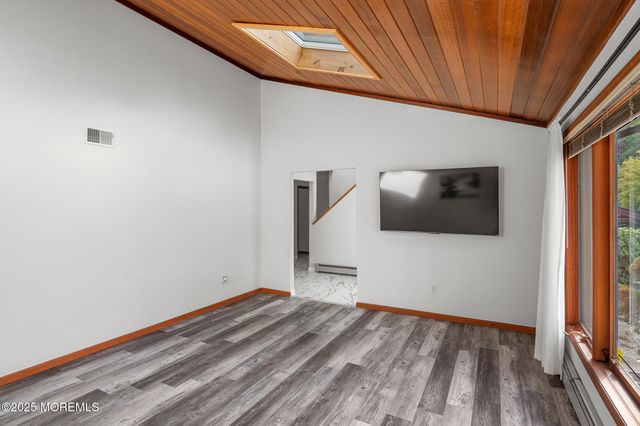 44 Shady Nook Drive, Toms River, NJ 08755