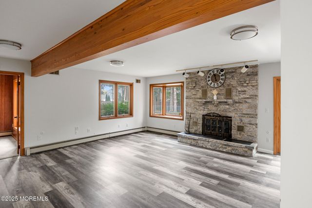 44 Shady Nook Drive, Toms River, NJ 08755