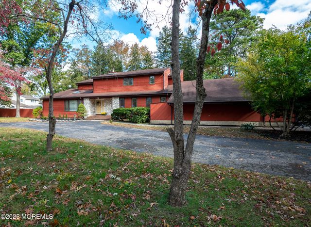 44 Shady Nook Drive, Toms River, NJ 08755