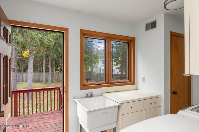 44 Shady Nook Drive, Toms River, NJ 08755