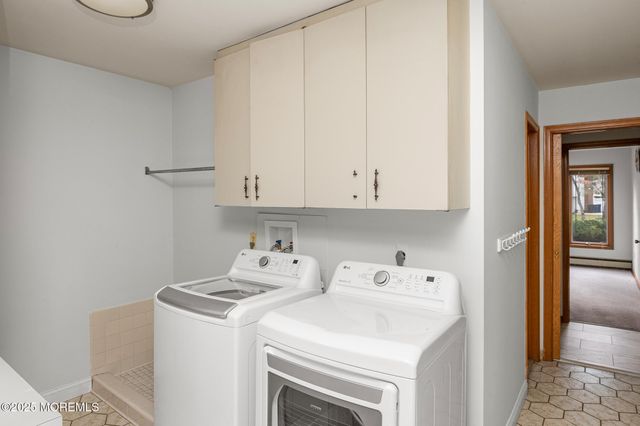 44 Shady Nook Drive, Toms River, NJ 08755