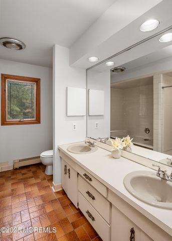 44 Shady Nook Drive, Toms River, NJ 08755