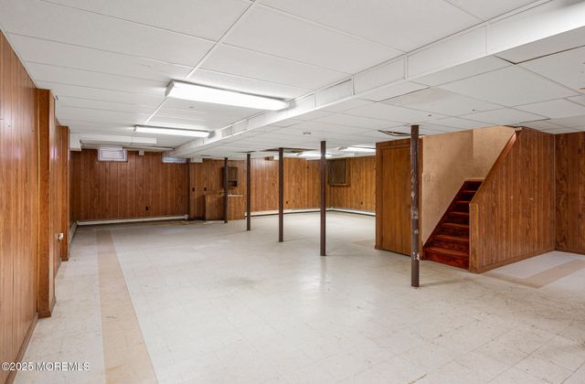 44 Shady Nook Drive, Toms River, NJ 08755