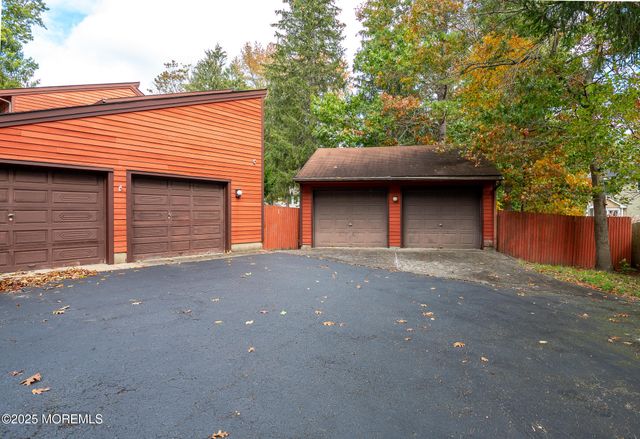 44 Shady Nook Drive, Toms River, NJ 08755