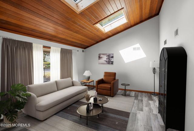 44 Shady Nook Drive, Toms River, NJ 08755