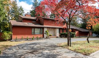 44 Shady Nook Drive, Toms River, NJ 08755