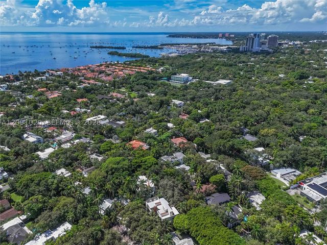 2803 Crystal Ct, Miami, FL 33133