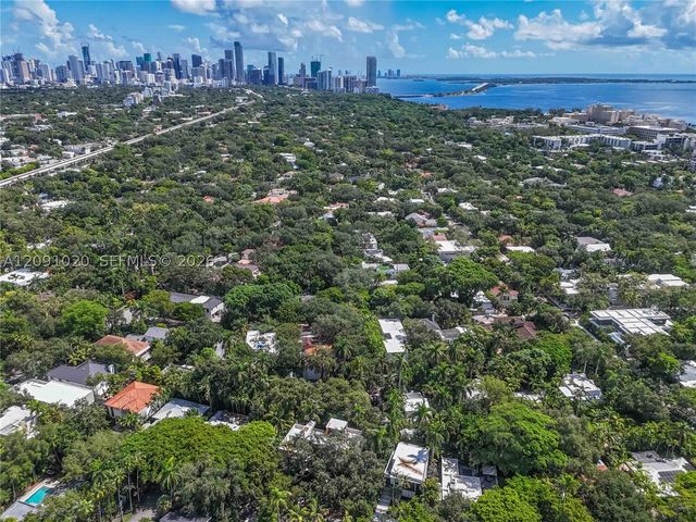 2803 Crystal Ct, Miami, FL 33133