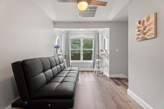 450521 Lake Shore Drive, Afton, OK 74331