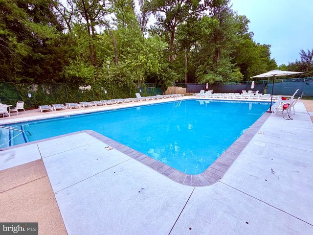 38 CHISWICK DR, Lindenwold, NJ 08021