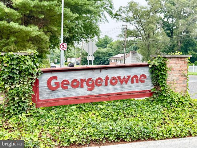 38 CHISWICK DR, Lindenwold, NJ 08021
