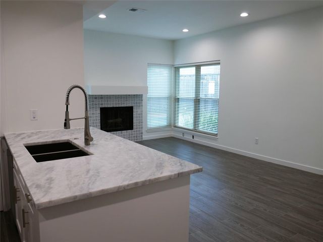 4907 Feagan Street, Houston, TX 77007