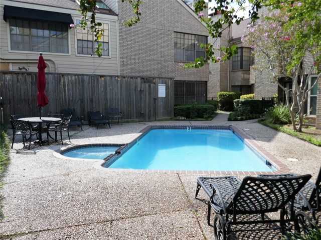 4907 Feagan Street, Houston, TX 77007