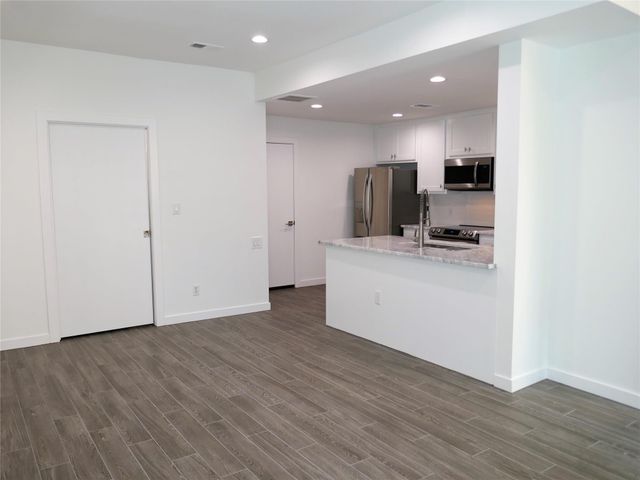 4907 Feagan Street, Houston, TX 77007