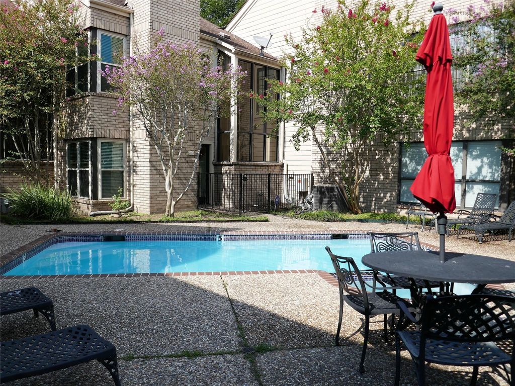4907 Feagan Street, Houston, TX 77007