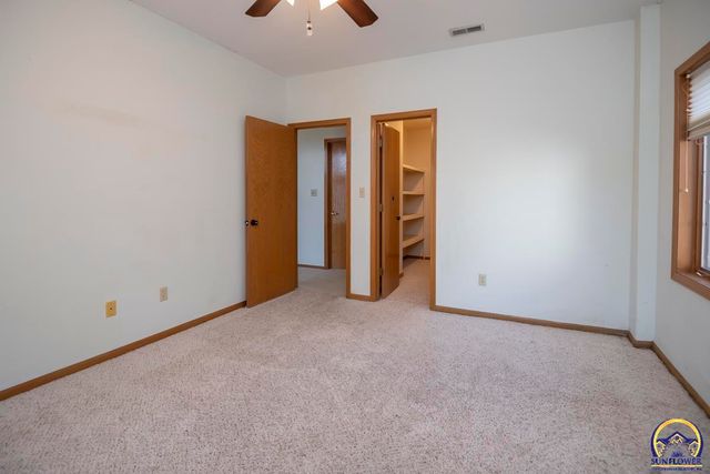 3817 SW Wood Valley DR, Topeka, KS 66610