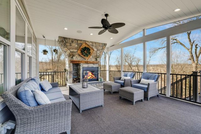 5545 Garland Lane N, Plymouth, MN 55446