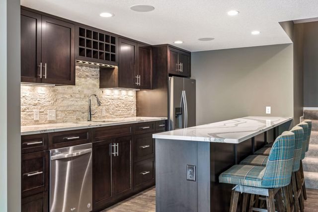 5545 Garland Lane N, Plymouth, MN 55446