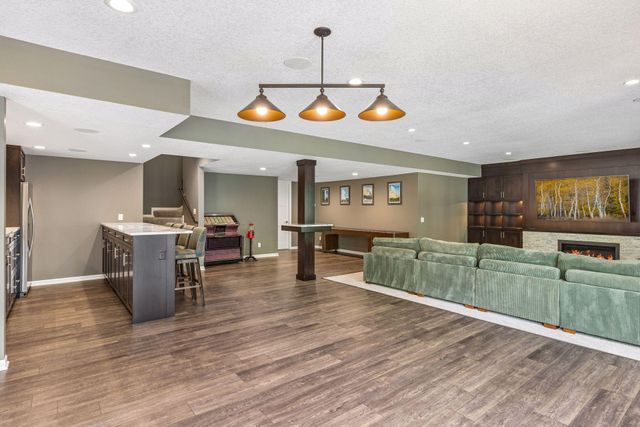 5545 Garland Lane N, Plymouth, MN 55446