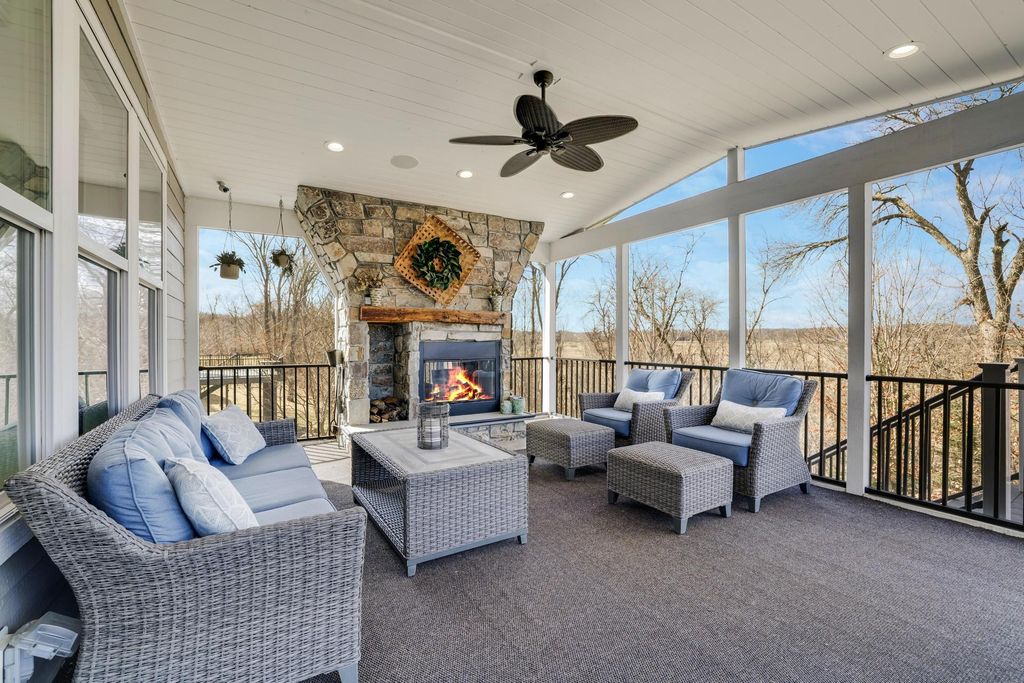 5545 Garland Lane N, Plymouth, MN 55446 — photo 2