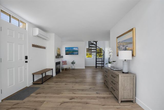 15 Squires Pond Lane, Wellfleet, MA 02667
