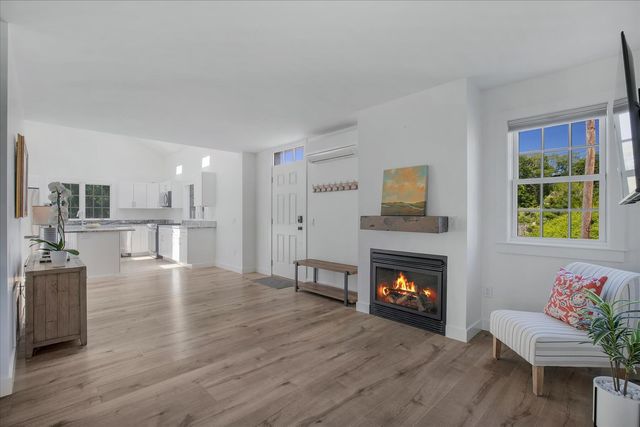 15 Squires Pond Lane, Wellfleet, MA 02667
