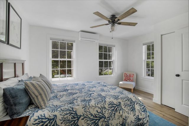 15 Squires Pond Lane, Wellfleet, MA 02667
