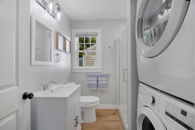 15 Squires Pond Lane, Wellfleet, MA 02667