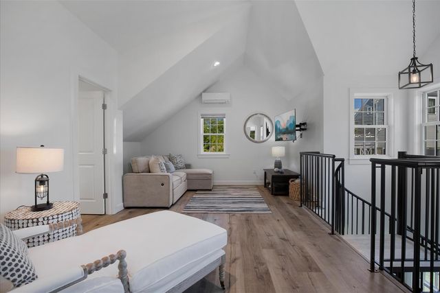 15 Squires Pond Lane, Wellfleet, MA 02667