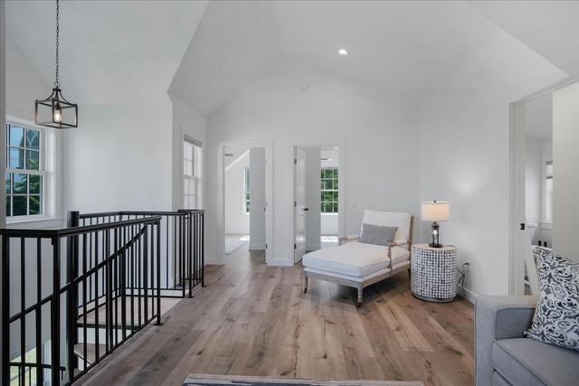 15 Squires Pond Lane, Wellfleet, MA 02667