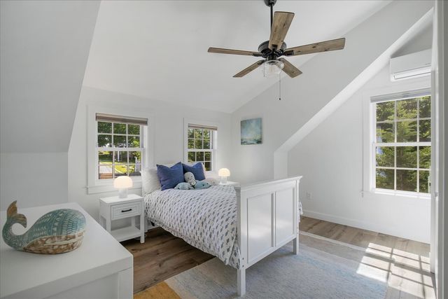 15 Squires Pond Lane, Wellfleet, MA 02667