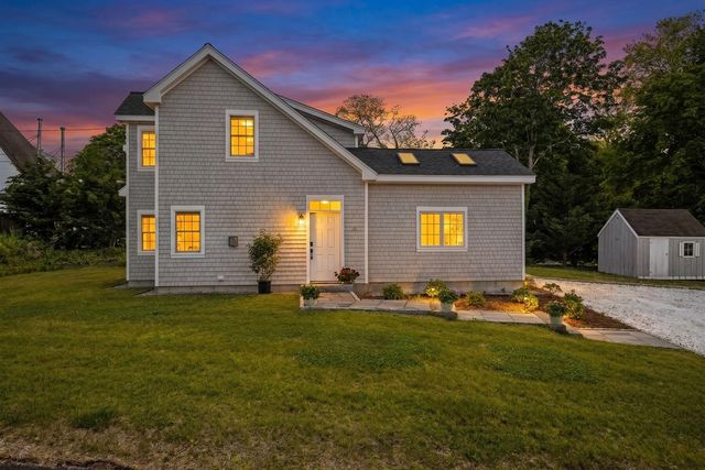 15 Squires Pond Lane, Wellfleet, MA 02667