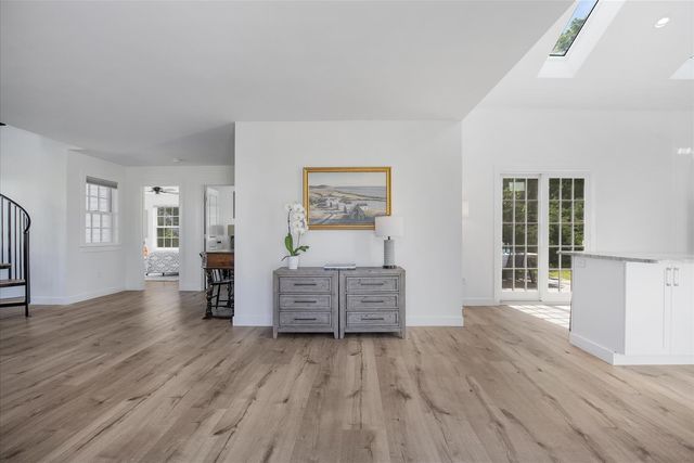15 Squires Pond Lane, Wellfleet, MA 02667