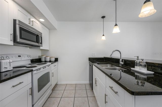 2383 SUN VALLEY CIRCLE 2383, Winter Park, FL 32792