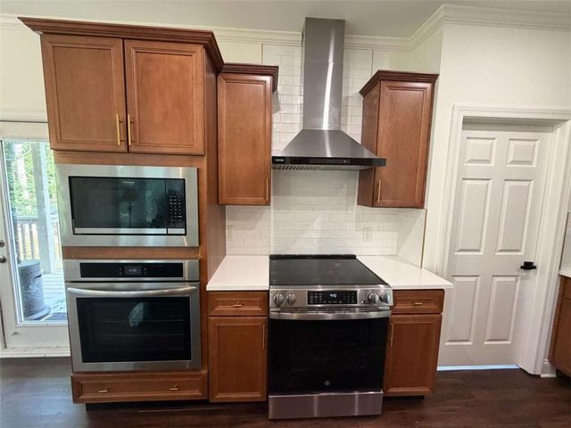 768 Laurel West Lane, Dacula, GA 30019
