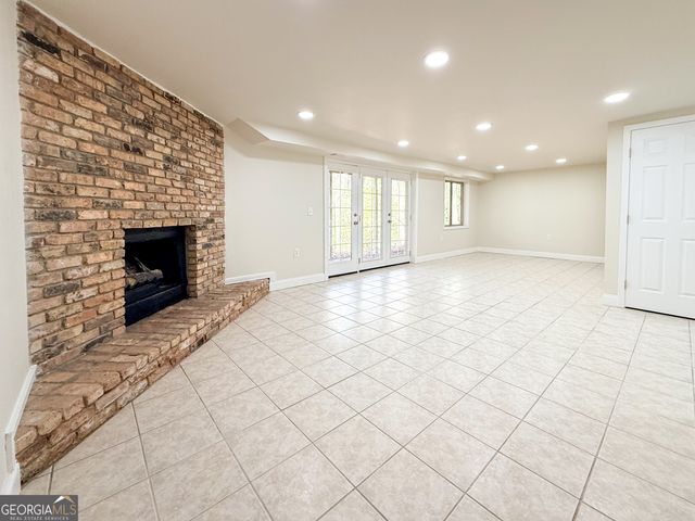 94 Grimes Nose, Sautee Nacoochee, GA 30571