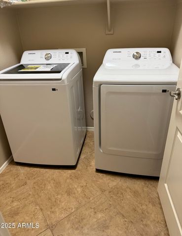 36113 N MIRANDESA Drive, San Tan Valley, AZ 85143